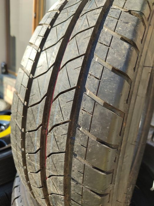 2 бр летни 225/65/16 Bridgestone