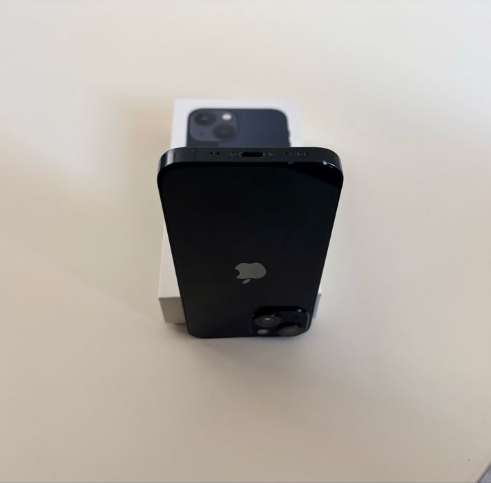 iPhone 13 mini 128GB / Пълен комплект / Всичко работи