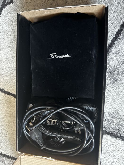Sursa Seasonic 1000W Modulara