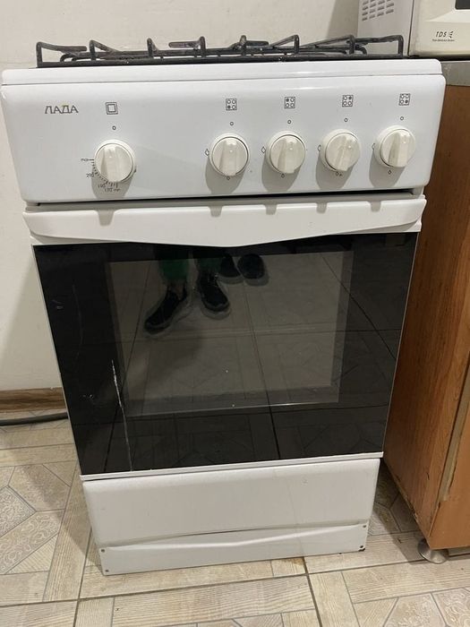 Продаётся газовая плита Лада