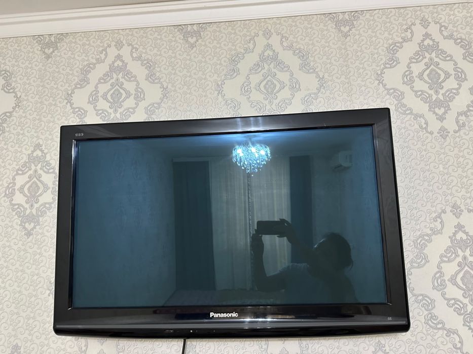 Телевизор, в хорошем состоянии