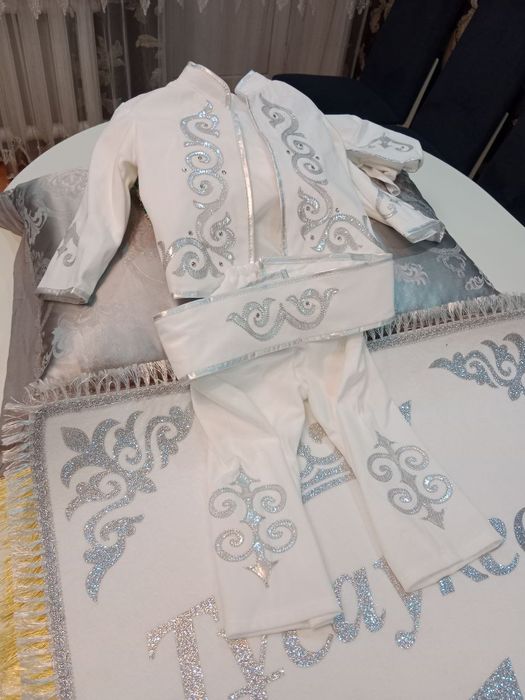 Казакша костьюмдер