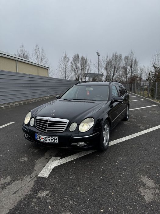 Mercedes-Benz E Primul proprietar în România/ Funcționează impecabil/Fara schimburi