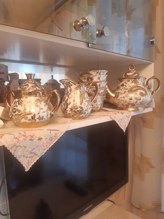 ,чайные пары,бокалы ,вазы стаканы,