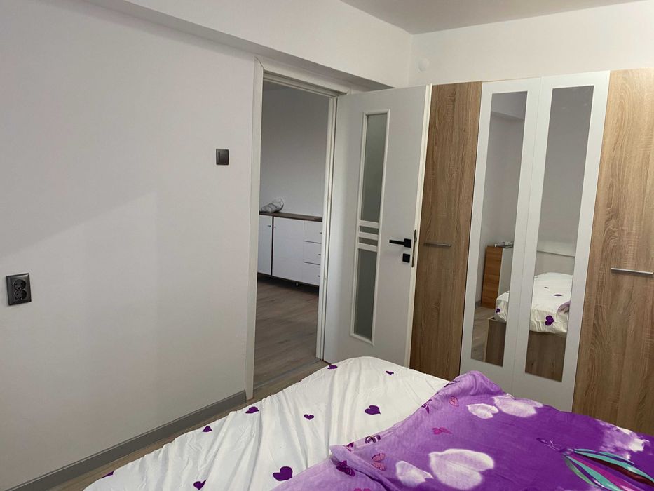 Vand apartament cu 2 camere in zona peninsulara a Constantei