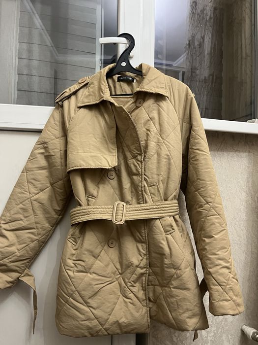 Продам куртку женскую
