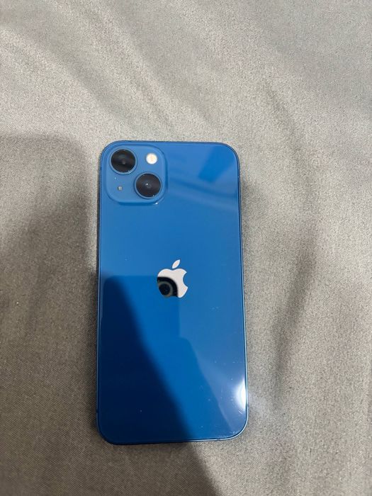 продам iphone 13, 128 гб, синий.