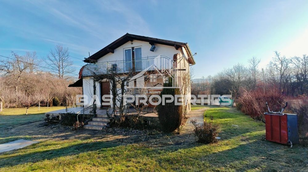 Къща в София, област-с.Туден площ 110