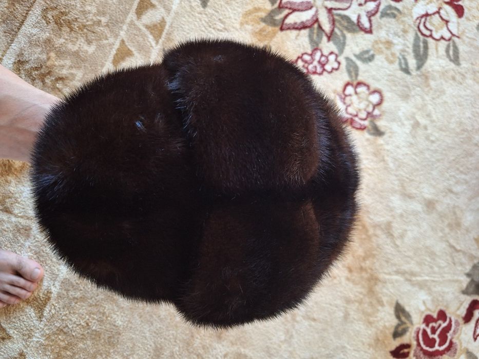 Норковая шапка, женская