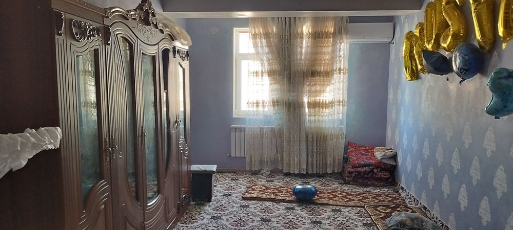 Квартира 4-комнатная  в центре города Кагана  эитный дом