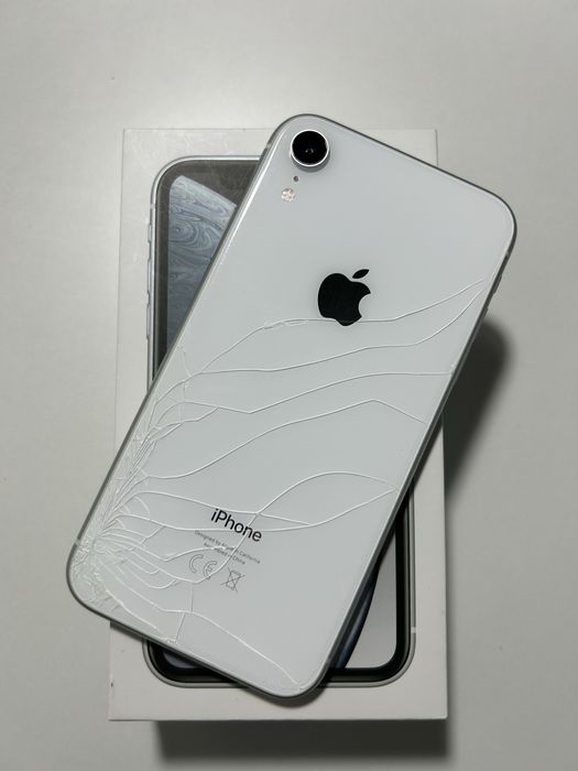 iPhone XR 128GB White
