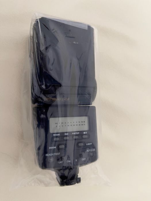 Falconeyes DPT386AFZ pentru Sony, Pentax, Olympus.