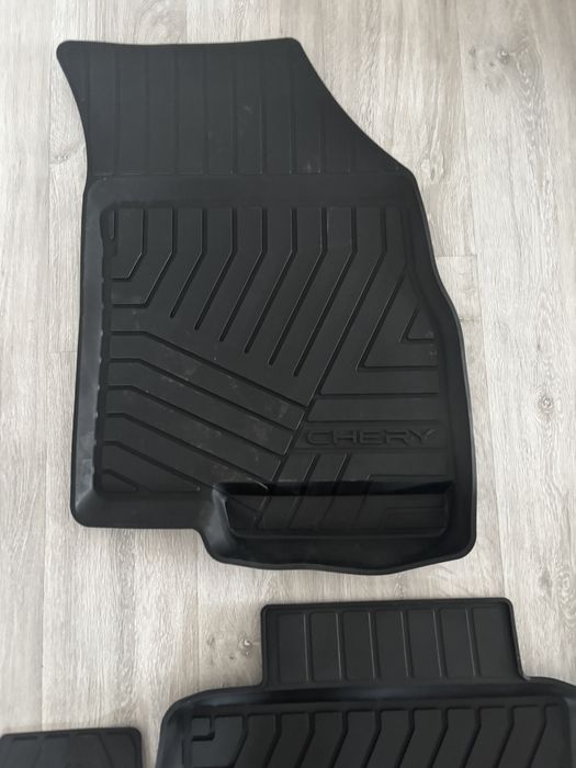 Полик для авто Черри Тигго 7 про/прайм