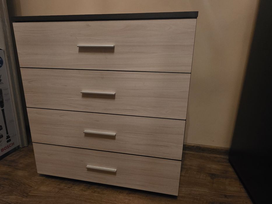 Спален комплект спалня гардероб с огледало скрийн и 2 нощни шкафчета