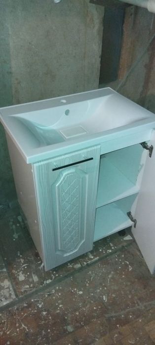 Умывалник раквина.раз:70×45..80×45см.