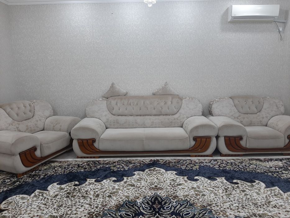 Гостиной диван(тройка)