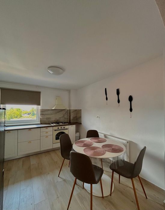Apartament 2 camere decomodat cu pivniță si pod