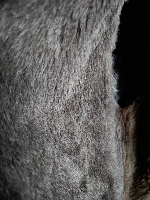 Haina piele italiana deosebita vopsita arabesque mas 50-54 guler vulpe