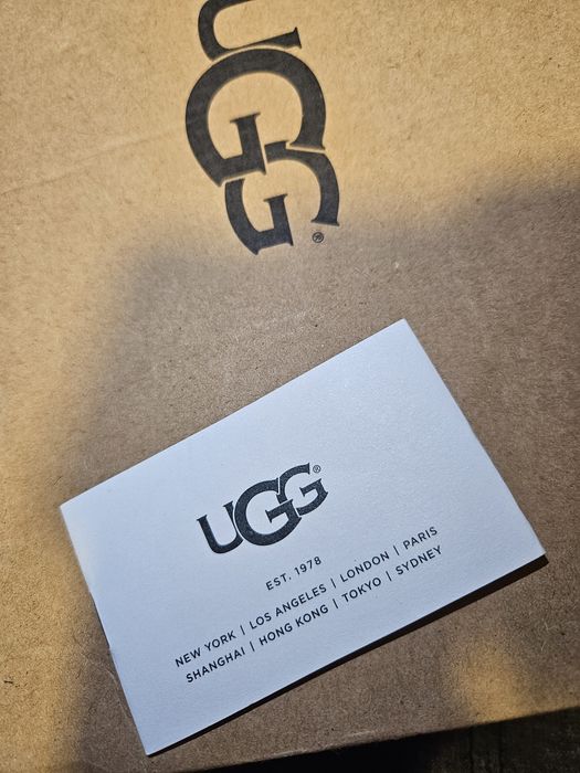 UGG dama , marimea 38, superbe si foarte comode