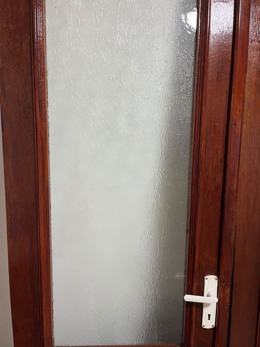 Vand usi de interior
