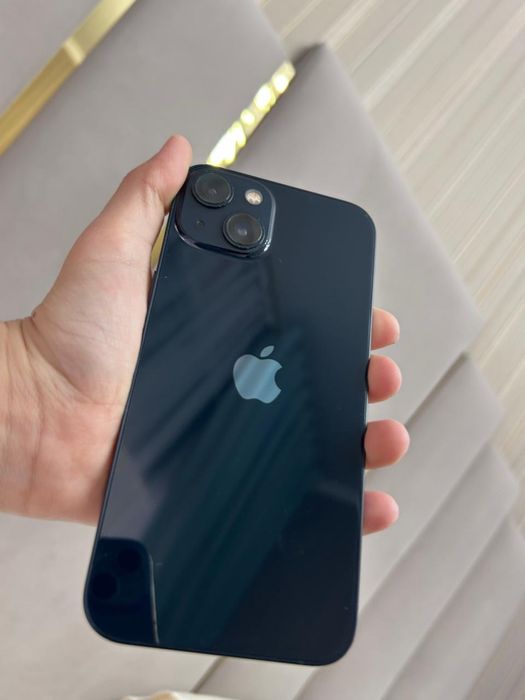 Айфон 13 синего цвета