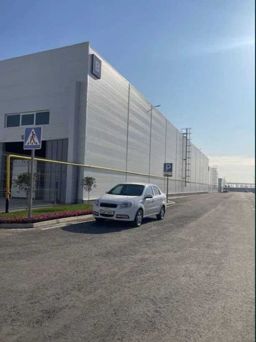 ПРОДАЕТСЯ помещение под склад или под производство 1200 квадратов