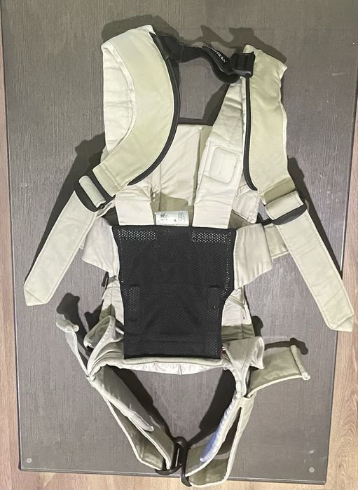 Ергономична раница и кенгуру - BabyBjorn