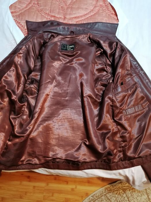 Vând geaca de piele naturala