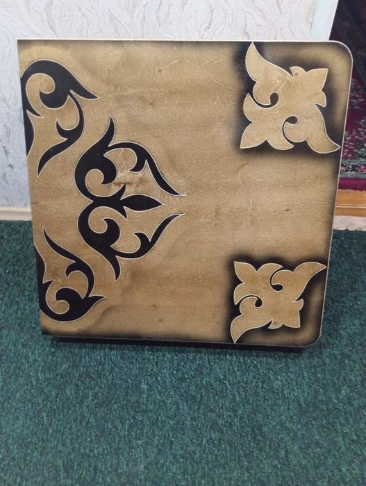 Продам стол новый