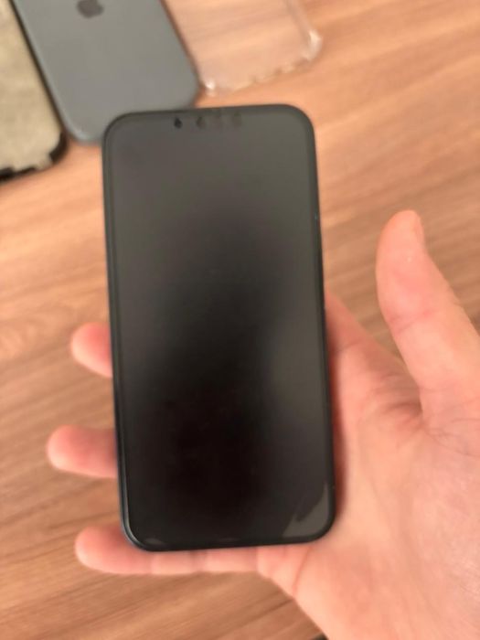 Продам iphone 13