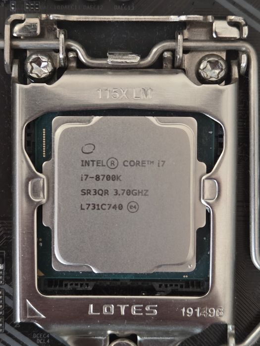 Intel Core i7-8700K + Gigabyte Z390 Gaming X + 16GB DDR4 Crucial