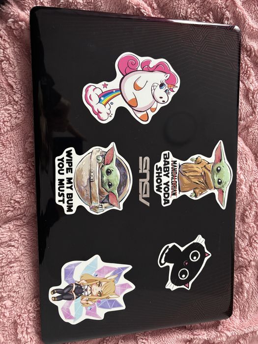 Laptop ASUS de vânzare