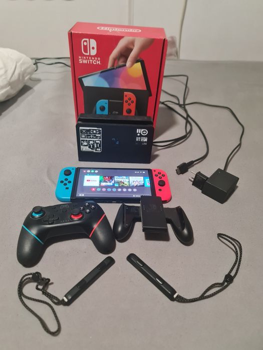 Nintendo switch oled, schimb cu laptop gaming