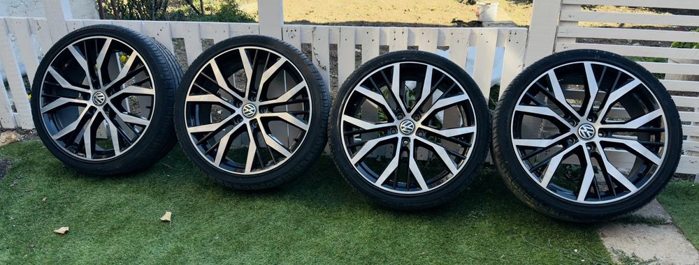 Оригинални джанти GTI .  19 цола.