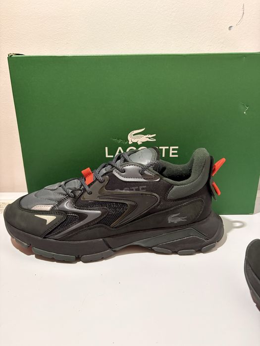 Обувки  lacoste