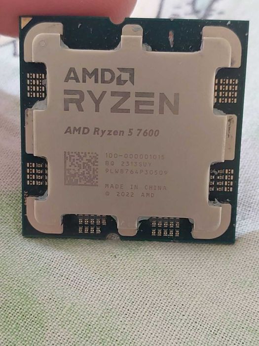 AMD Ryzen 5 7600 + MSI B650 Gaming Plus Wi-Fi