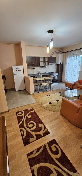 Proprietar inchiriez ap 2 camere Dumbrăvița ,str Varsovia ,mobilat, centrala ,aer conditinat, loc de parcare  in curte cu telecomanda pret 380 €