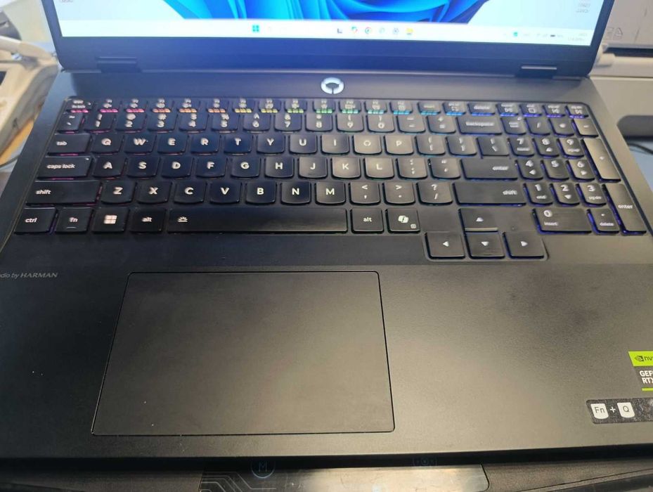 Лаптоп Gaming Lenovo Legion Pro 5 16IAX10H с охладител MOSMAOO®