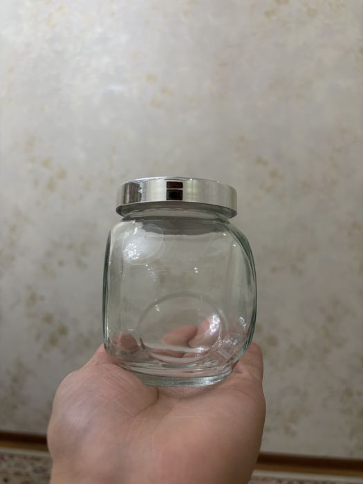 Банка стеклянная