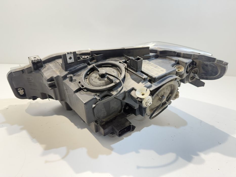 Продаваме десен фейслифт фар за БМВ Ф30 Ф31/facelift BMW F30 F31