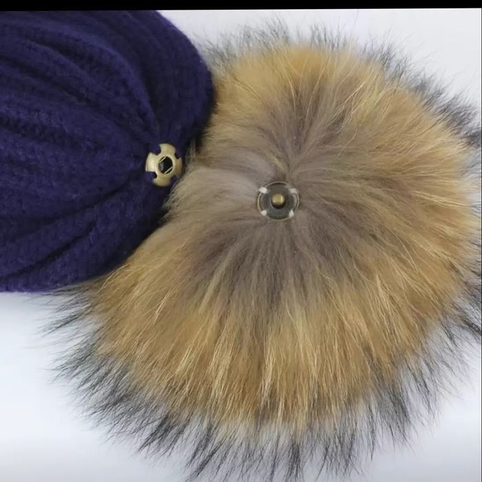 Продам детские шапки