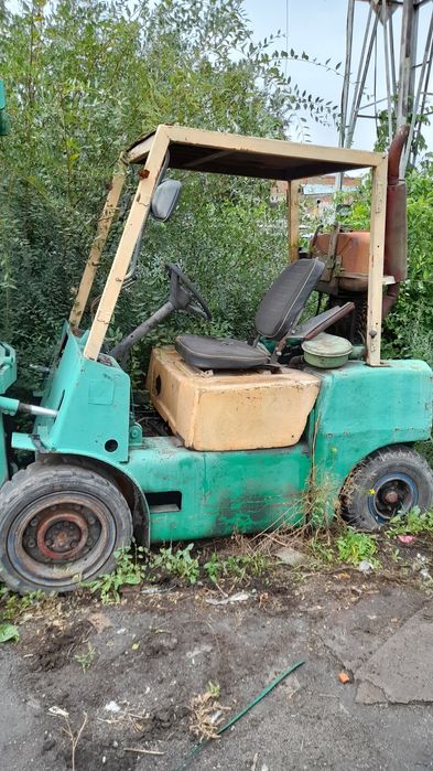 Продаётся кара ( погрузчик)