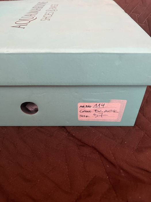 Продавам  боти естествен лак