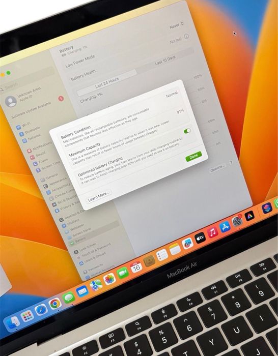 Mac book air 13” M1 8 cores