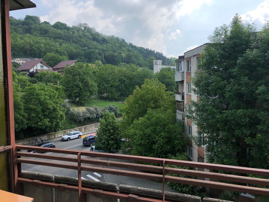 Dau in chirie apartament 2 camere in cartierul Tudor, Tg Mures