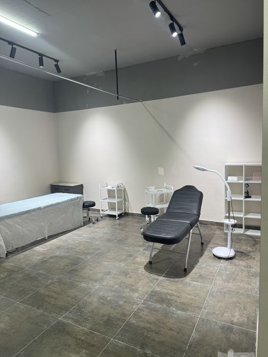 Сдам кушетку лашмейкер косметолог перманент кушетка