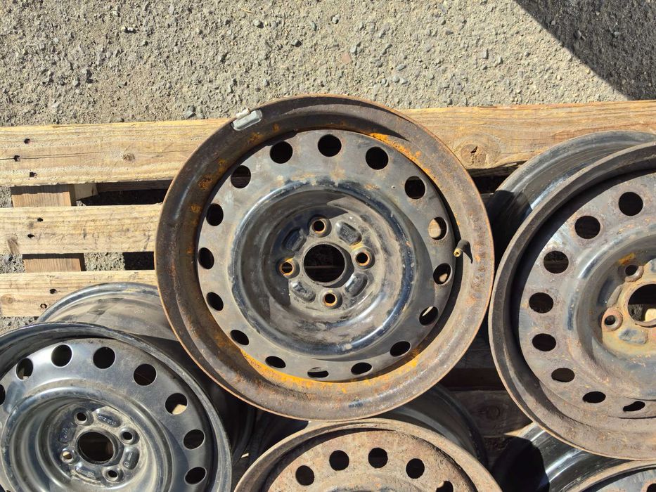 15 цола 4 х 100 мм Тойота / Мазда / Кия / Хюндай - 6 Инча / ЕТ 45