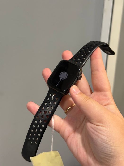 Apple Watch SE 44mm
