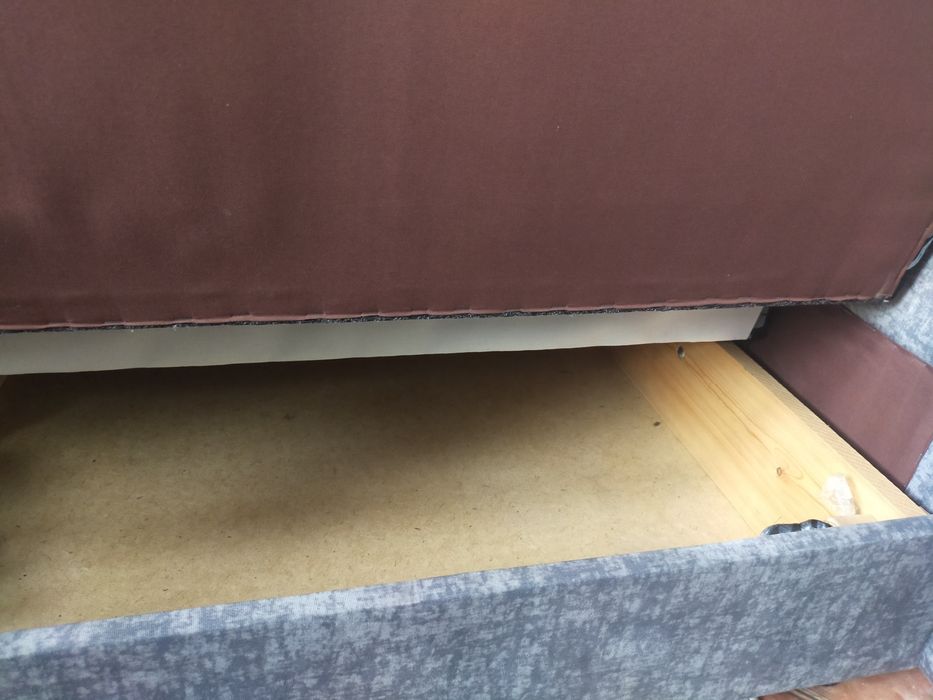 Продам диван в отличном состоянии.