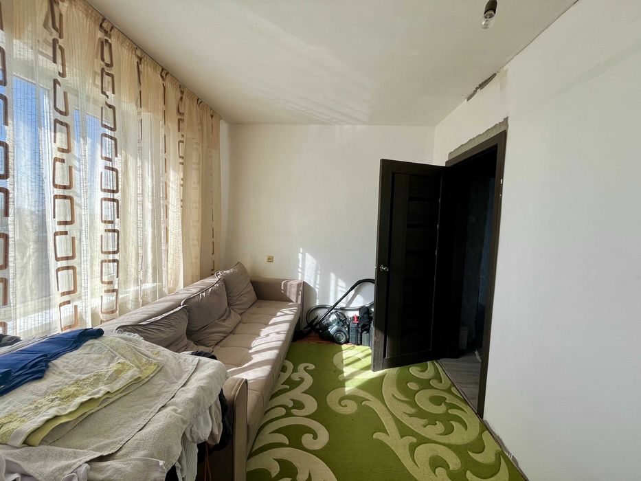 6-комнатная на 9 мкрн ][